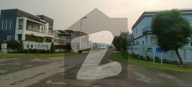 Low Budget Ideal Living - Walking Distance 45K Park Direct 100' Road Access Raya Fairways Comm Phase 6 MB, at Minutes Drive