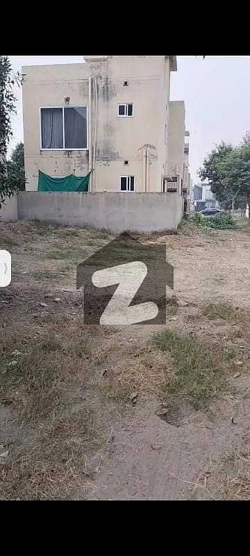 Corner Plot No-585 Block E - 5 Marla Plot On Top Location of Phase 9 Town DHA Lahore For Urgent Sale