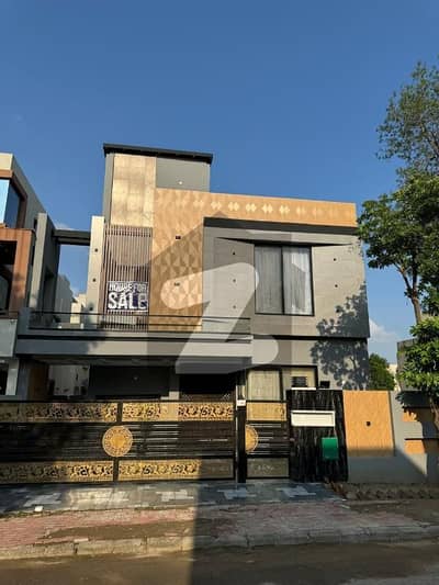 10 Marla Solid Smart Designer House For Sale With Gas 10 Marla Solid Smart Designer House For Sale With Gas