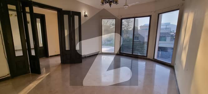 Beautiful Upper Portion For Rent F-11-4