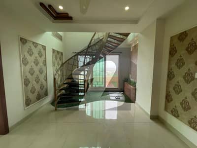 11 Marla 3 Bedrooms Penthouse Available For Rent.