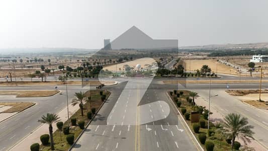 1000 Sq Yd Plot For Sale Bahria Golf City, Bahria Town Karachi Near Road 1, Jinnah Avenue View, Built-Up Villas Nearby & Huge Greenbelt | Ready-to-Construct | Best for Future Investment.