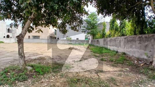2 kanal corner Possession Plot Block E direct approachs excellent location DHA Phase 6