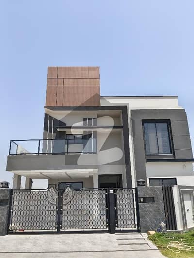 10 Marla Corner House For Rent In DHA Multan Sector U