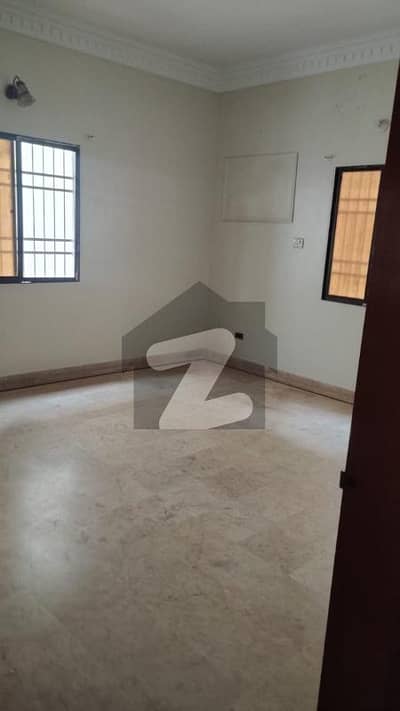 Gulshan-e-Iqbal - Block 5 House Sized 240 Square Yards