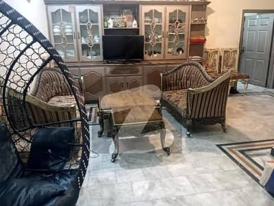 FLAT FOR SALE VRY LOW PRICE MAIN MODEL TOWN LINK ROAD FOR USE COMMERCIAL & RESIDENT. .