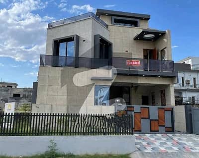 Corner sale The Ideally Located House For An Incredible Price Of Pkr Rs. 41000000
