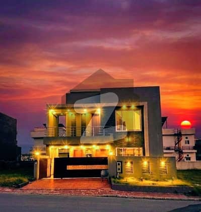 10 Marla Solid Construction House Avilable For Sale