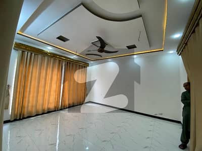Luxury 1 kanal Ground Portion Available in Peaceful Area"