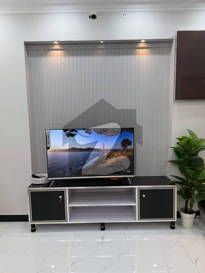 5 marla lower portion available for rent in Central park housing scheme lahore