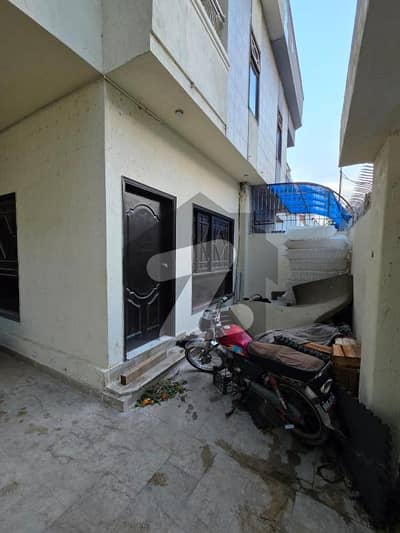 پی ای سی ایچ ایس بلاک 2 پی ای سی ایچ ایس,جمشید ٹاؤن,کراچی میں 8 مرلہ Studio دفتر 3.8 لاکھ میں کرایہ پر دستیاب ہے۔
