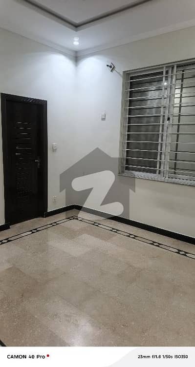 10 MARLA 1ST FLOOR AVAILABLE FOR RENT WITH ALL FACILITIES
