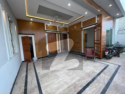 8 Marla Ground Portion For Rent In B-Block Faisal Town