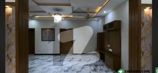 جی ۔ 13/2 جی ۔ 13,اسلام آباد میں 5 کمروں کا 8 مرلہ مکان 6.0 کروڑ میں برائے فروخت۔