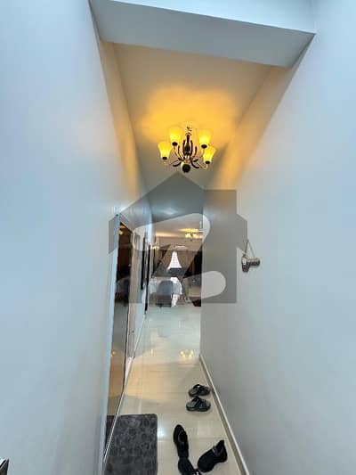 Prime Location Flat Available For sale In Tariq Road