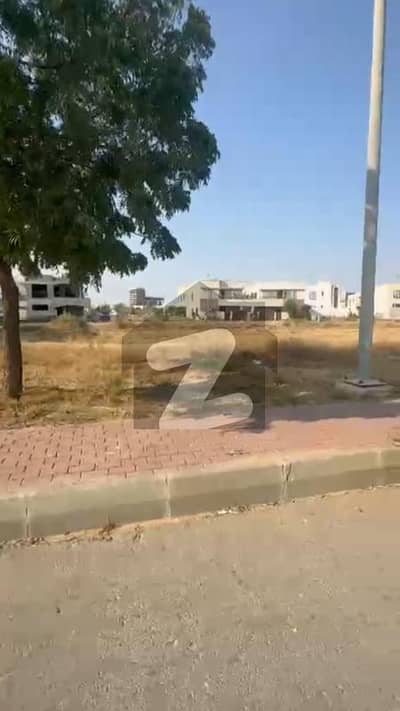 Prime Location Residential Plot For Grabs In 125 Square Yards Karachi