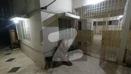This Property Direct From Owner.   400 Yards House G+1 Block L North Nazimabad.