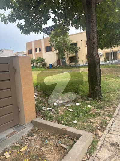 بحریہ ٹاؤن فیز 8 ۔ بلاک ایل بحریہ ٹاؤن فیز 8,بحریہ ٹاؤن راولپنڈی,راولپنڈی میں 10 مرلہ رہائشی پلاٹ 68.0 لاکھ میں برائے فروخت۔