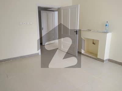 جی ۔ 11 اسلام آباد میں 3 کمروں کا 4 مرلہ مکان 3.7 کروڑ میں برائے فروخت۔