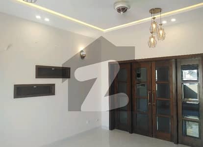 House Of 10 Marla Available For sale In Bahria Town Phase 8 - Block B