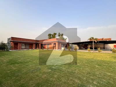 بیدیاں روڈ لاہور میں 3 کمروں کا 4 کنال فارم ہاؤس 7.0 کروڑ میں برائے فروخت۔