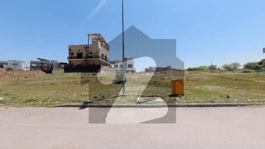 بحریہ ٹاؤن فیز 7 بحریہ ٹاؤن راولپنڈی,راولپنڈی میں 10 مرلہ رہائشی پلاٹ 1.4 کروڑ میں برائے فروخت۔