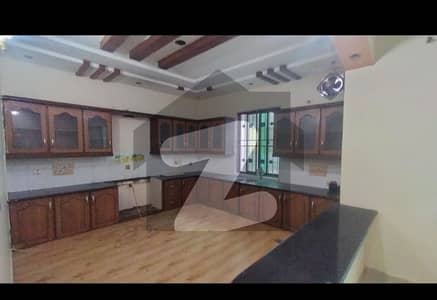 15 Marla upper portion For Rent  in PIA Housing society