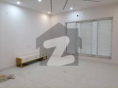 Near To Park Model City 1 House Sized 5 Marla For Sale