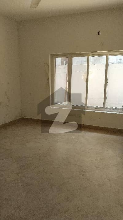 ایف ۔ 10 اسلام آباد میں 5 کمروں کا 1 کنال مکان 4.0 لاکھ میں کرایہ پر دستیاب ہے۔