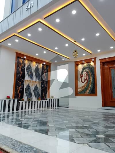 Beautiful 10 Marla Bungalow In Top City-1