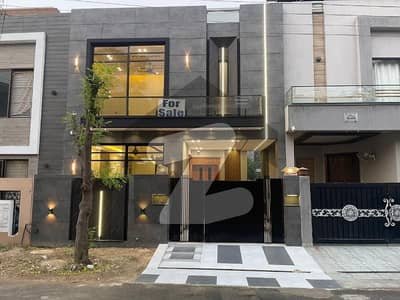 5MARLA ULTRA MODERN DOUBLE HEIGHT LOBBY HOUSE FOR SALE IN DHA RAHBER