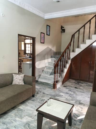 200 Yards Luxury One Unit | 4 Bed + Rooftop Setup | 10KW Solar Installed | Prime Block 4A Gulshan