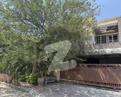 10 Marla extra land house for sale in phase 5 bahria town Rawalpindi