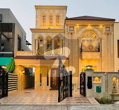 10 Marla Spanish Ultra Smart House For Sale with Gas Meter