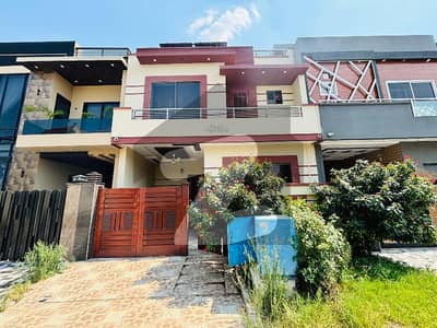 سٹی ہاؤسنگ فیز 1 - بلاک ڈی ڈی سٹی ہاؤسنگ ۔ فیز 1,سٹی ہاؤسنگ سوسائٹی,گوجرانوالہ میں 3 کمروں کا 5 مرلہ مکان 1.8 کروڑ میں برائے فروخت۔