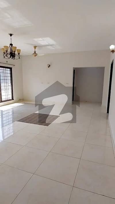 3 Floor 3 Bed Room Apartment Available For Sale in Askari 11 Lahore
