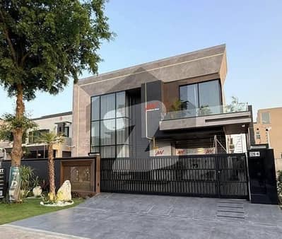 ڈی ایچ اے فیز 6 ڈیفنس (ڈی ایچ اے),لاہور میں 5 کمروں کا 1 کنال مکان 3.25 لاکھ میں کرایہ پر دستیاب ہے۔