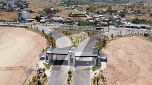 Ideal location 8 Marla plot in Oleander block DHA valley