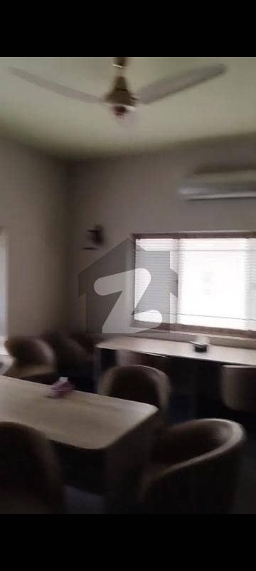 500 Yards Basement and 1st Floor With Separate Entrance Near To Jheel Park Office For Rent