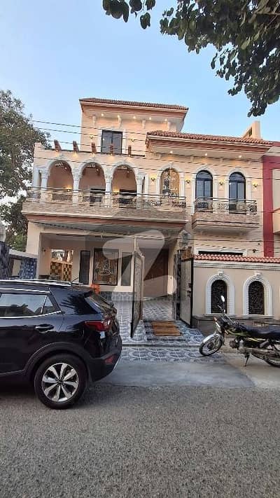 ڈی ایچ اے ڈیفینس فیز 5 ڈی ایچ اے ڈیفینس,اسلام آباد میں 6 کمروں کا 1 کنال مکان 2.5 لاکھ میں کرایہ پر دستیاب ہے۔