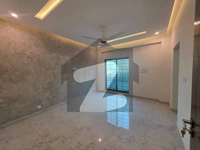 12, Block Q DHA 9 Prism, 12 Marla, 04 Bed, 1st Floor Luxury Apartment For Sale.