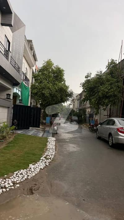 3 Marla Residential Plot Hot Location For Sale In Kabir Town Phase 2