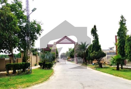 4 Kanal Farmhouse for Sale Near DHA Lahore Ideal for Living & Investment
