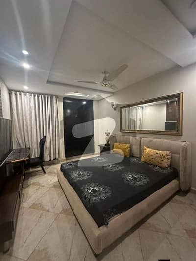 10 MARLA 3 BEDROOMS APARTMENT fully farnished AVAILABLE FOR RENT