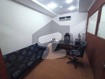 4 MARLA OFFICE AVAILABLE FOR RENT