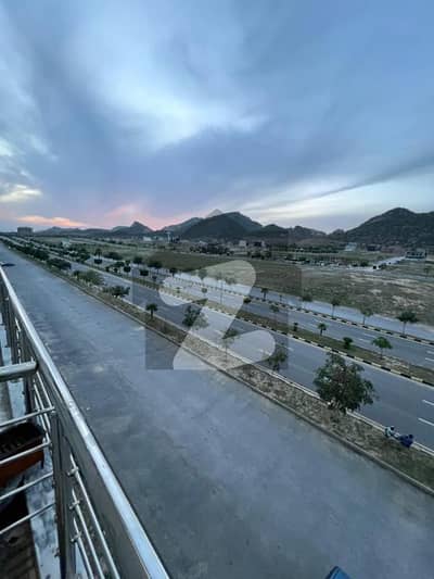 GULBERG RESIDENCIA 7M PLOT AVAILABLE INVESTER PRICE
