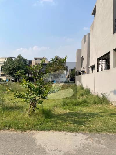 Plot No-1095 Block B - 5 Marla Plot On Top Location of Phase 9 Town DHA Lahore For Urgent Sale