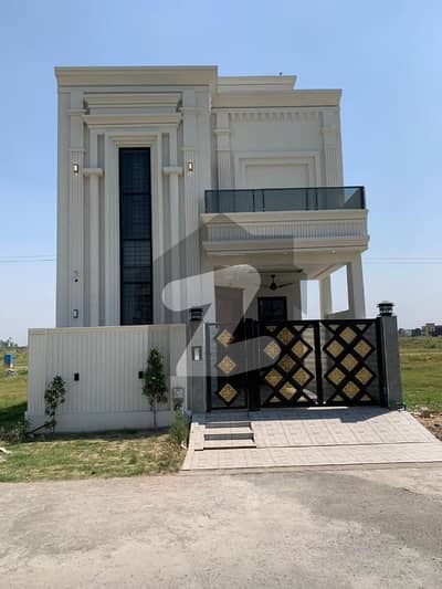 ڈی ایچ اے سیکٹر سی ڈی ایچ اے ڈیفینس,گوجرانوالہ میں 3 کمروں کا 5 مرلہ مکان 2.25 کروڑ میں برائے فروخت۔