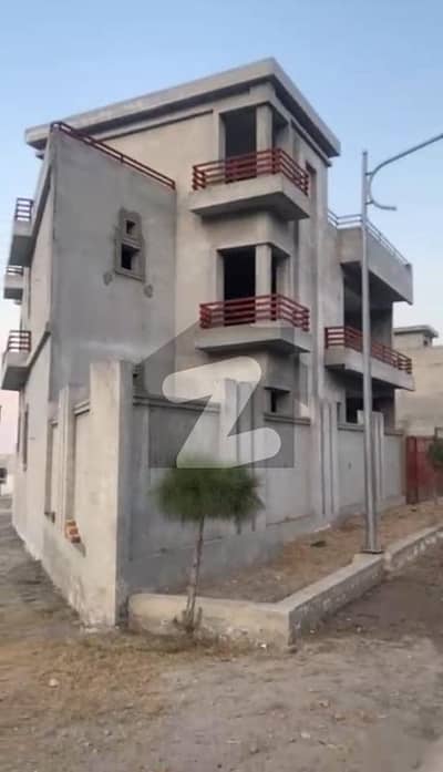 فیصل ہلز ۔ ایگزیکٹو بلاک فیصل ہلز,اسلام آباد میں 9 مرلہ Studio مکان 2.15 کروڑ میں برائے فروخت۔
