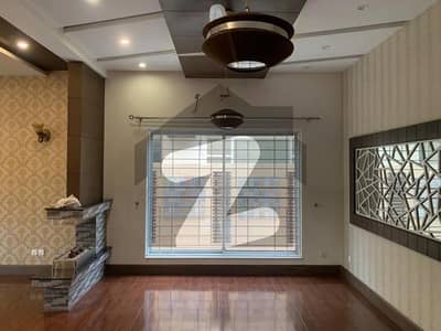 10 Marla Beautiful House For Rent DHA Phase 3, Z Block A Well-Maintained And Elegantly Designed